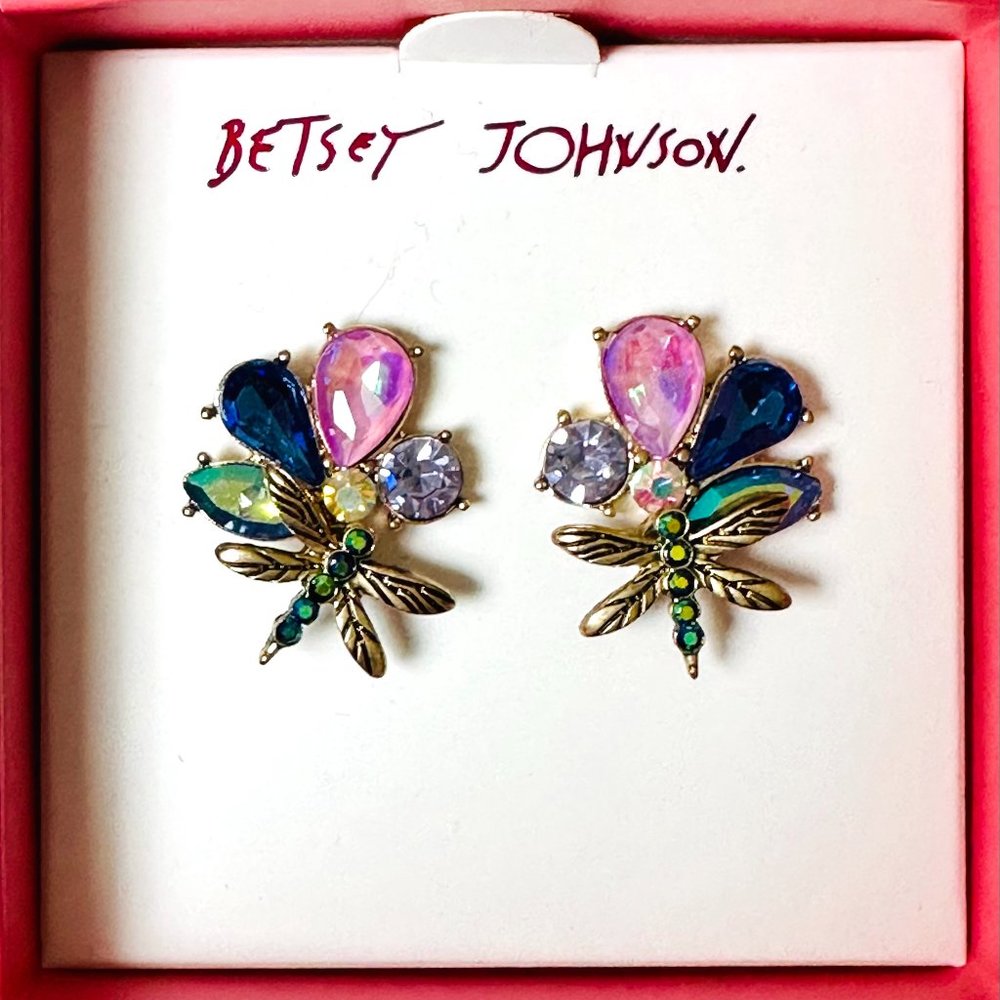 BETSEY JOHNSON Multi-Stone Cluster Stud Earrings